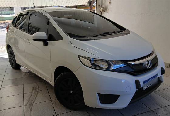 HONDA FIT 1.5 DX 16V FLEX 4P MANUAL HONDA FIT 1.5 DX 16V FLEX 4P MANUAL